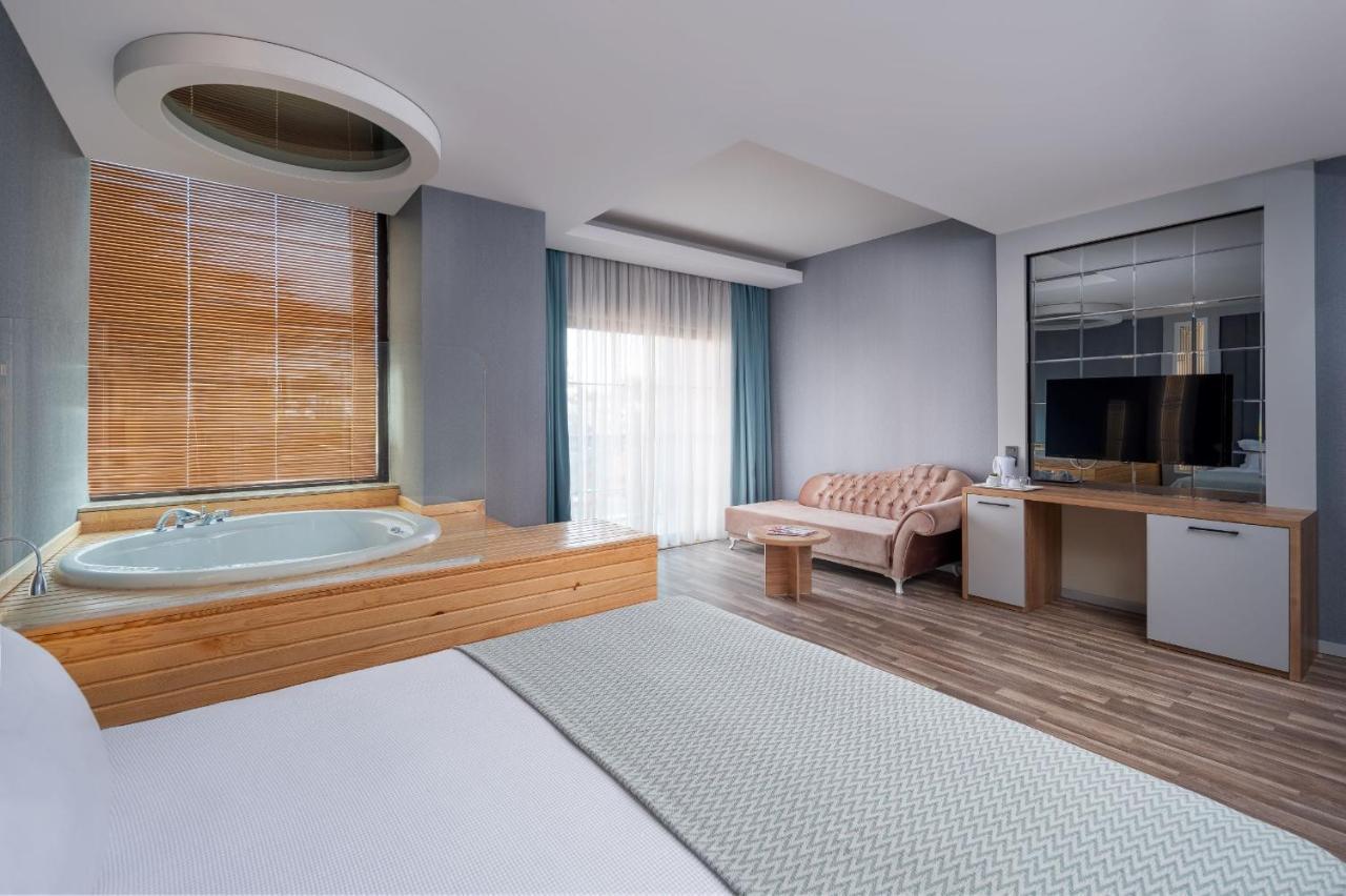 Siam Elegance Hotel & Spa Белек Екстериор снимка